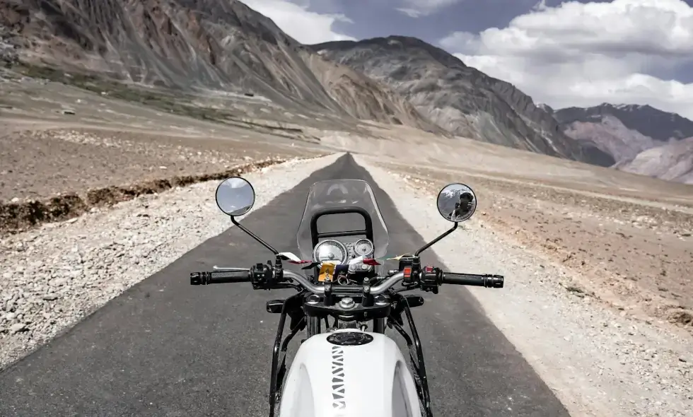 Accident mortel sur l'autoroute : Un conducteur de 39 ans a perdu la vie dans une collision avec un camion.