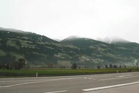 Particularitățile rețelei de autostrăzi din Austria și achiziționarea vinietei