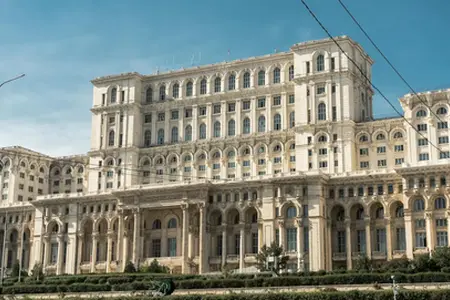 Prin autostrăzile României – destinații și oportunități