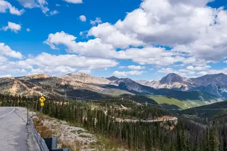 Bis 2025 können 283 Kilometer Autobahn und Schnellstraße fertiggestellt werden, aber kein einziger Kilometer wird im Kreis Brașov gebaut!