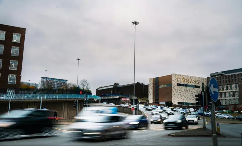 Нарэшце выконвае сваё прызначэнне: Адкрываецца першы ўчастак скрыжавання D1-D4.