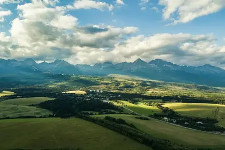 Potovanja po avtocesti na Slovaškem: doživetja na Gornji Ogrski