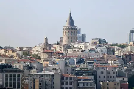 Autobahnverkehr in der Schweiz: einfache und bequeme Lösungen