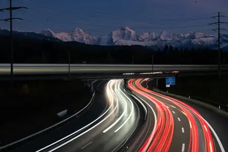 Schweizer Autobahnen: Der Vignette-Kauf im Jahr 2026 – einfach und schnell