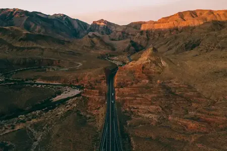 Автомагистрала М4 между Тörökszentmiklós и Kisújszállás се строи непрекъснато и стабилно.