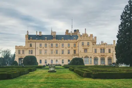 Descoperirea autostrăzilor din Cehia - Achiziționarea practică a vignetei cehe pentru autostrăzi